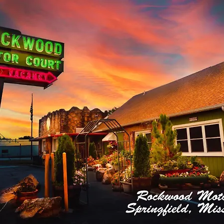 Rockwood Motor Court-3