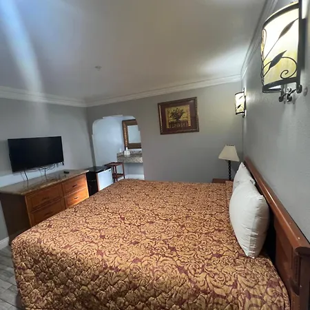 Amber Motel-2