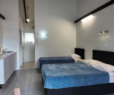 Knightsbridge Motor Lodge-3