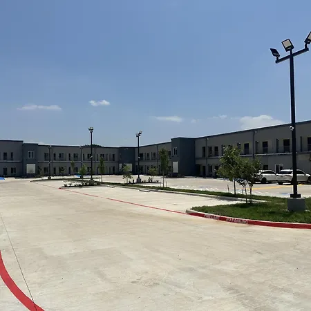 M&M Inn And Suites-3