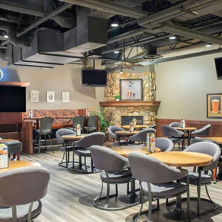 Days Inn & Conference Centre By Wyndham Camrose Norsemen-3