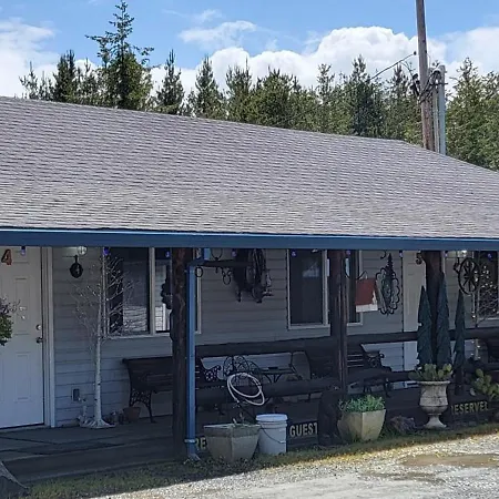 The Bunkhouse Motel-3
