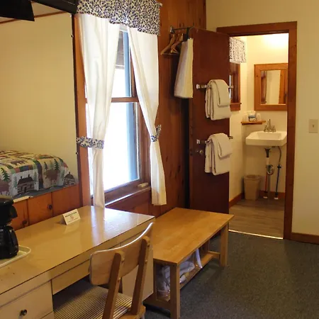 Blueberry Hill Motel-2