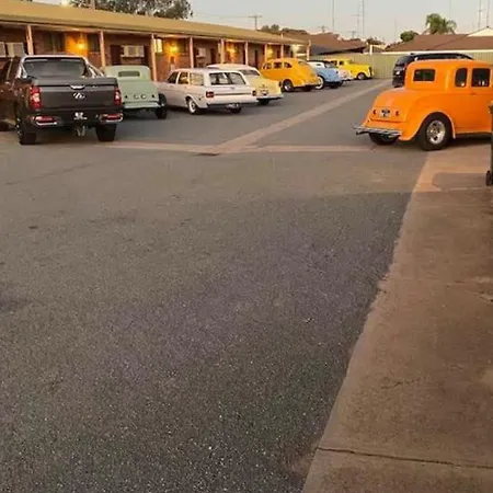 Bakery Park Motor Inn-3