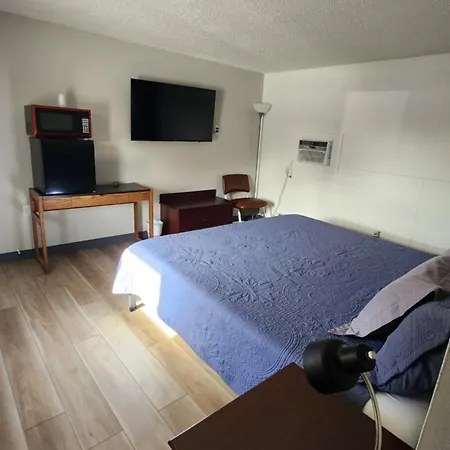 Golden Arrow Motel-2