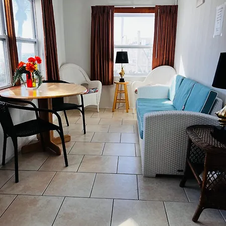 Buccaneer Quarters And Suites-2