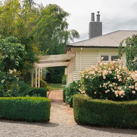 Harrogate Gardens Motel-3