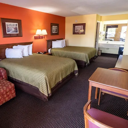 Budget Inn & Suites-3