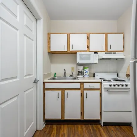Affordable Suites Greenville-2