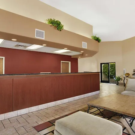 Days Inn By Wyndham Globe-3