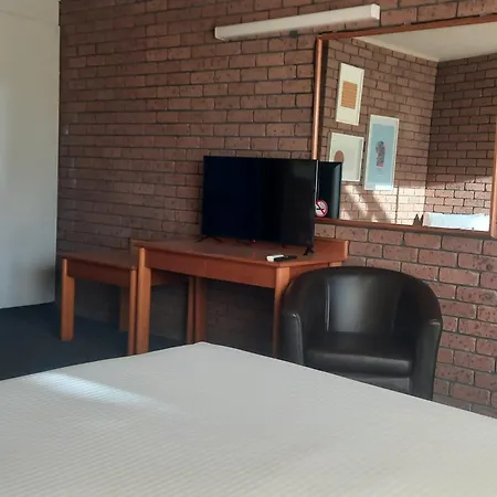 Cessnock Vintage Motor Inn-3