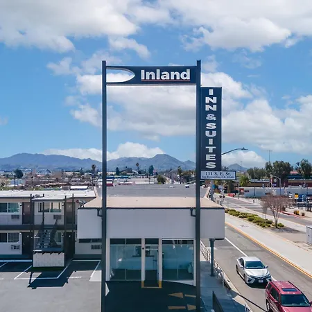 Inland Inn & Suites-3