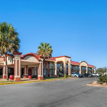 Hometowne Studios By Red Roof Montgomery - Midtown-2