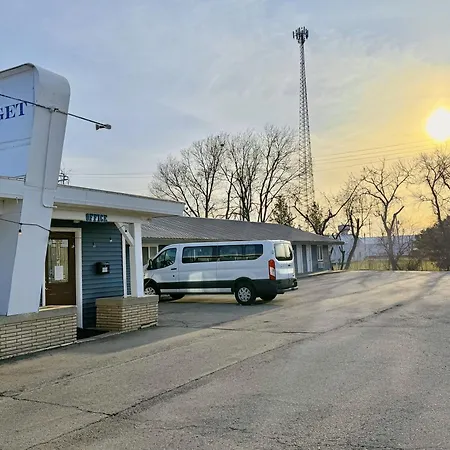 Best Budget Inn-2