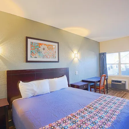 Sunrise Inn By Oyo Titusville Fl-3