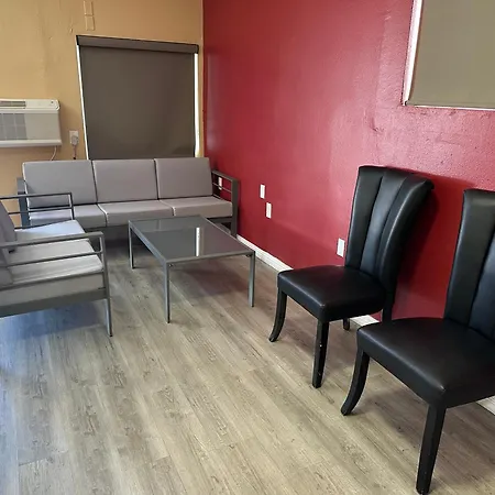 Desert Inn Motel-2