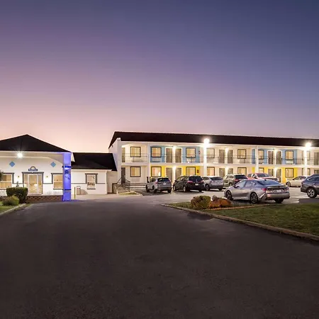 Days Inn By Wyndham Gainesville-2