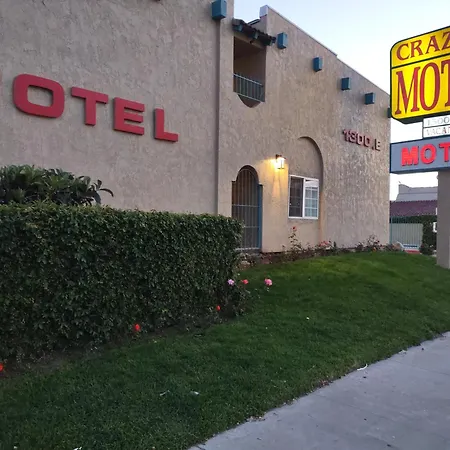 Crzy 8 Motel-3