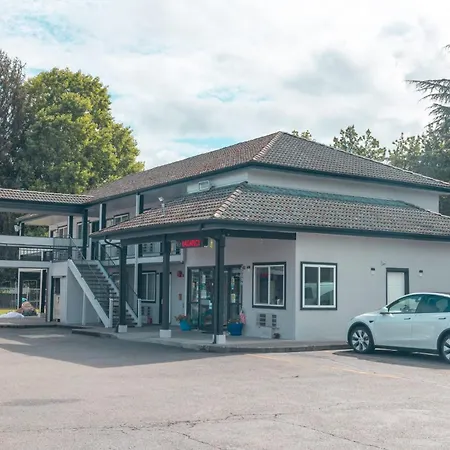 Sumner Motor Inn-2