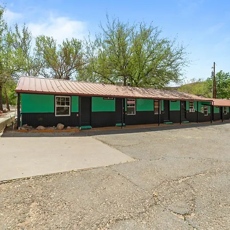Atomic Short-Term Rentals-3