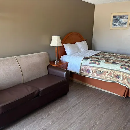 Seven Oakes Motel-2