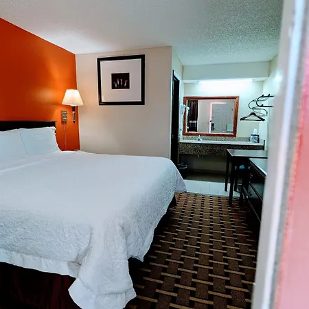 Relax Inn Henryetta-3