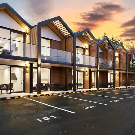 Archway Motels & Chalets-3
