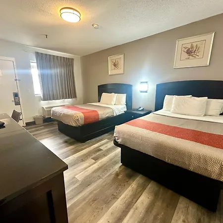 Red Carpet Inn Norwalk-2