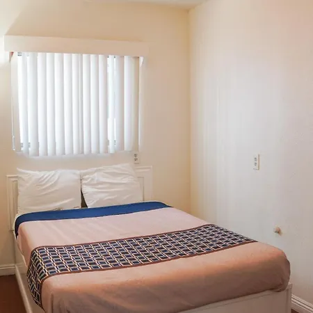 777 Motor Inn-3