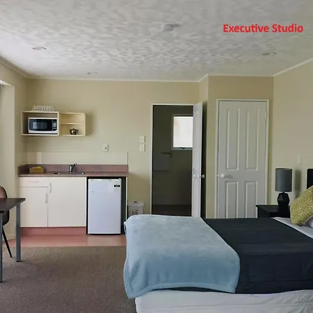 Malones Spa Motel-2