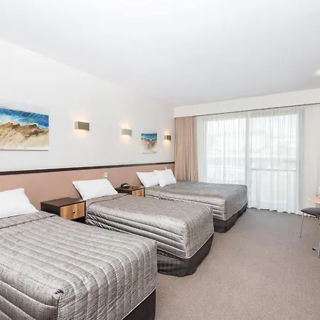 Macquarie 4 Star-3