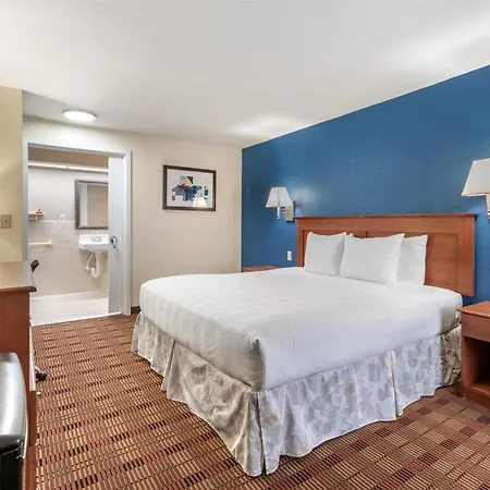 Surestay Hotel By Best Western East Brunswick-2