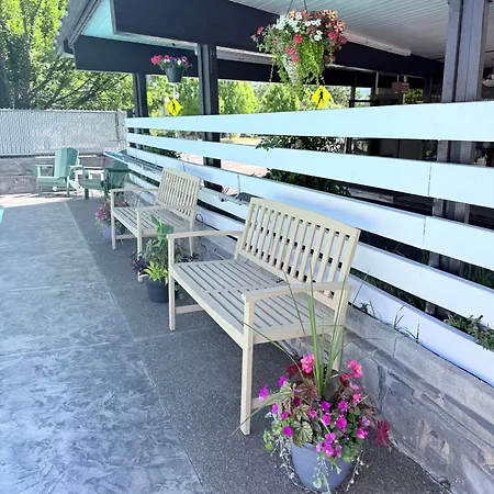 Timbers Inn And Suites-2