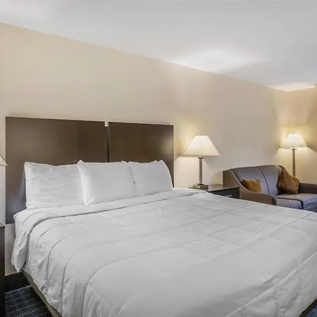 Best Western Parkside Inn-3