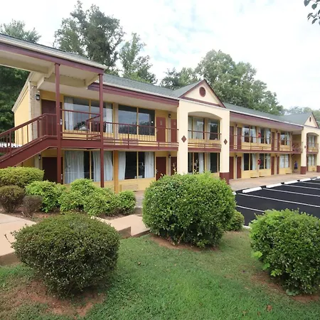 Americas Best Value Inn Pilot Mountain-2