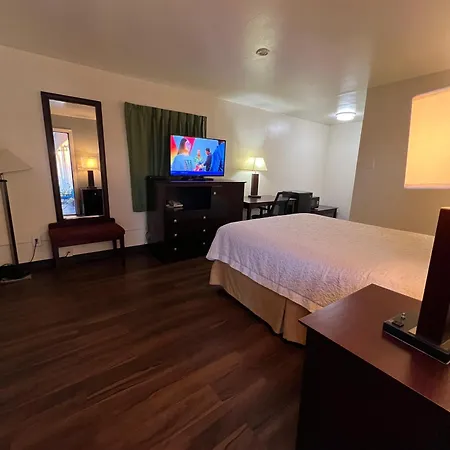 Riverside Motel-2