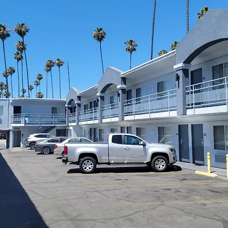 Value Inn Hollywood-2