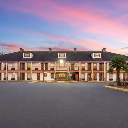 Baymont By Wyndham Commerce Ga Near Tanger Outlets Mall-2