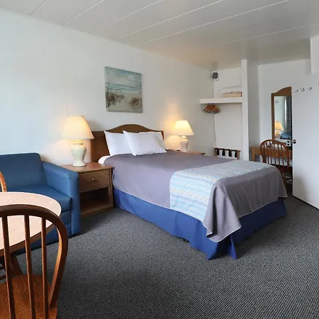 Lark Motel-2