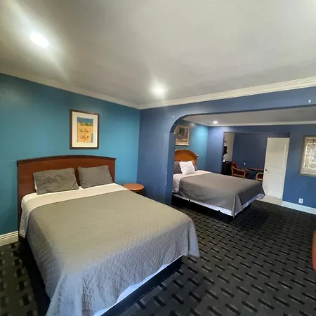 Sunset Inn & Suites-2