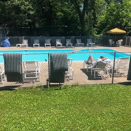 Lake Aire Motel-3
