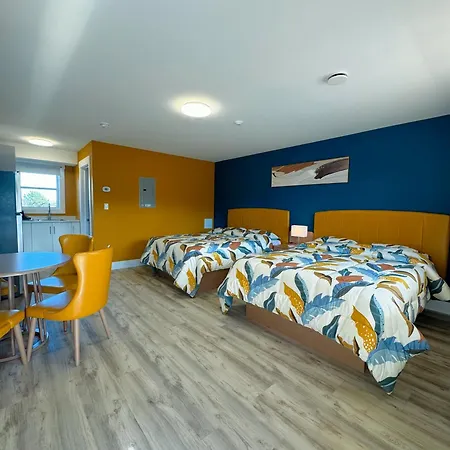 Fair Isle Motel-3