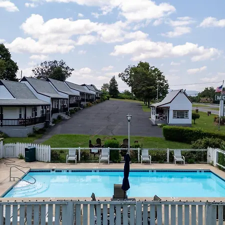 Hillside Hotel-2