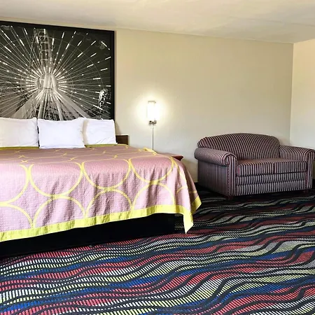 Super 8 By Wyndham Vincennes-2