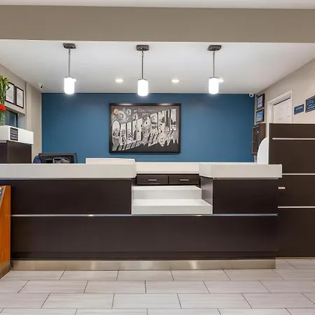 Super 8 By Wyndham Bakersfield South Ca-2