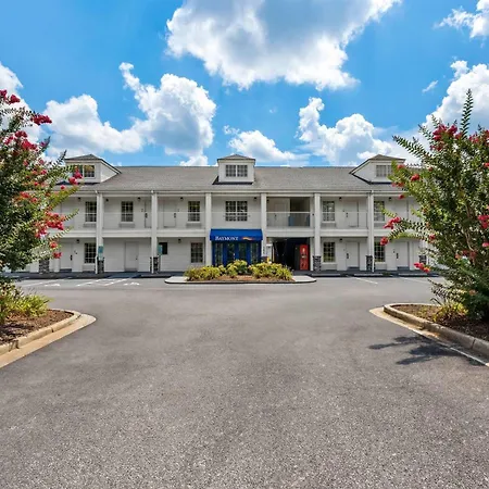 Baymont By Wyndham Forest City-2