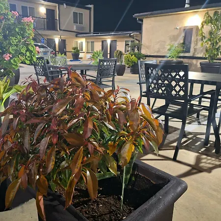 Portofino Inn Burbank-3