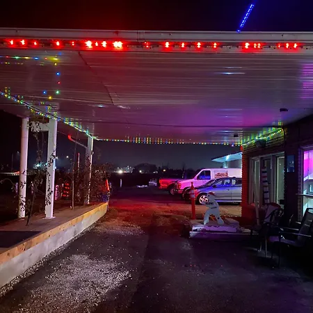Pleasant Stay Motel-3