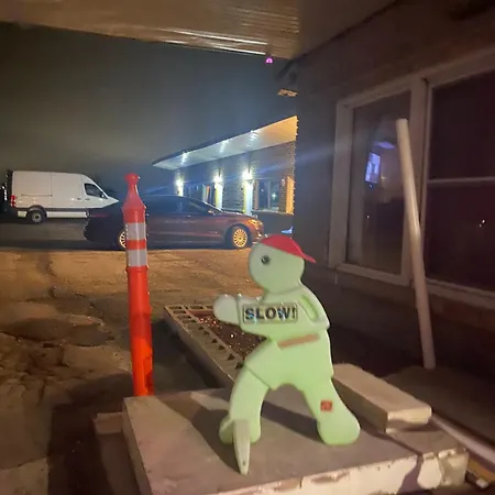 Pleasant Stay Motel-2