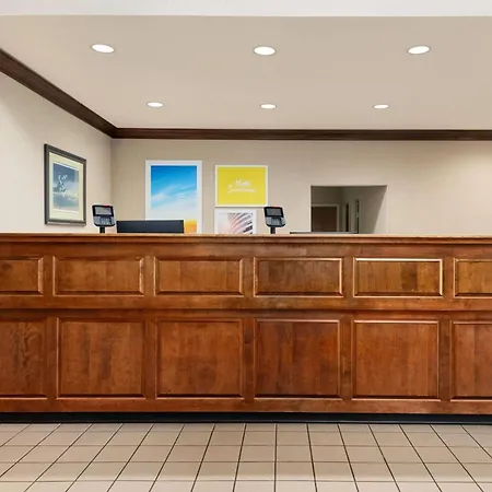 Days Inn By Wyndham Lexington-3
